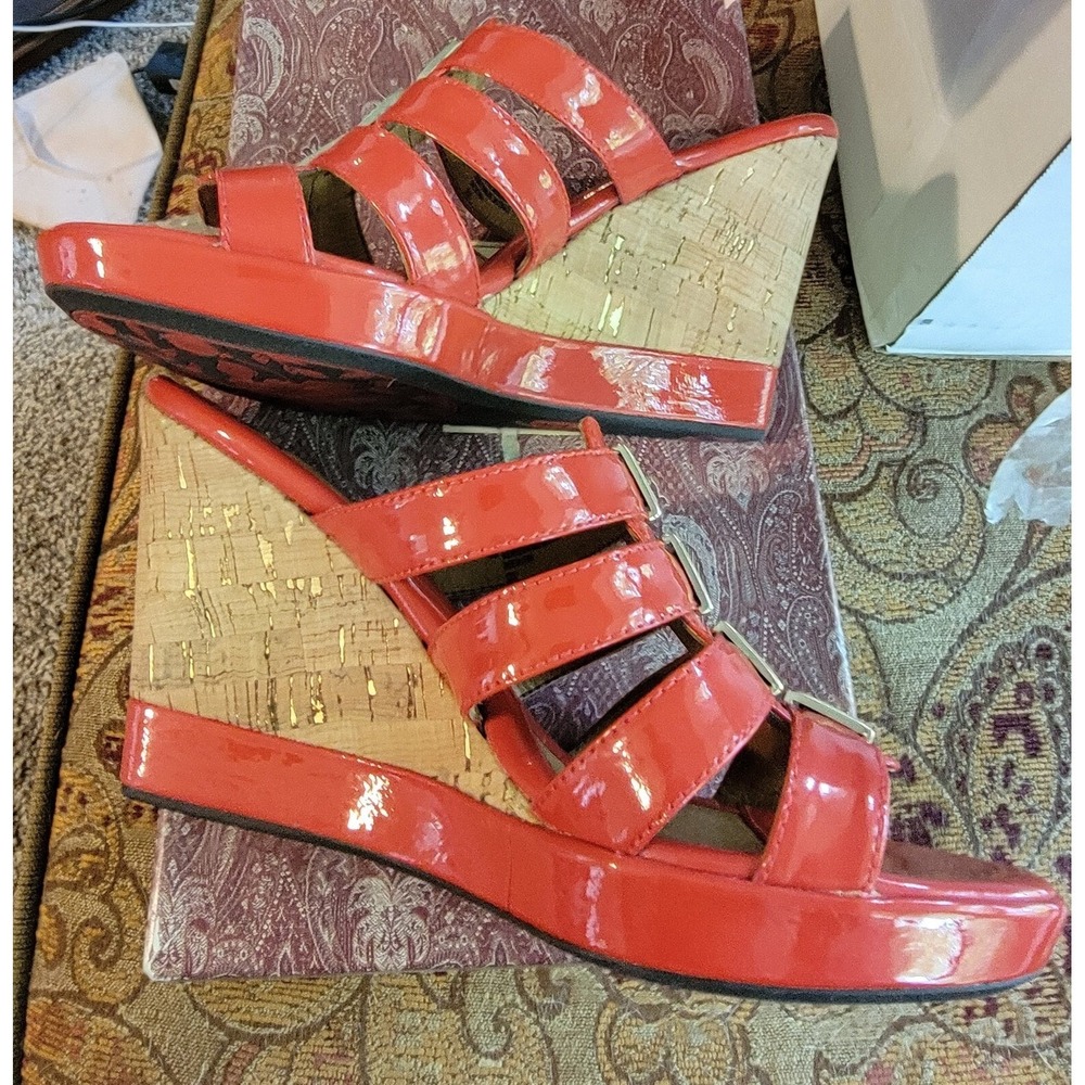 Red Strappy Platform Sandal Slide Shoe Sofft Women's Paladea Wedge Size 6